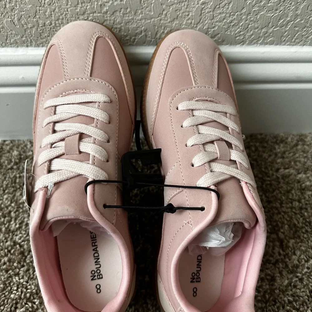 Stylish Pink Sneakers - Picture 4 of 4